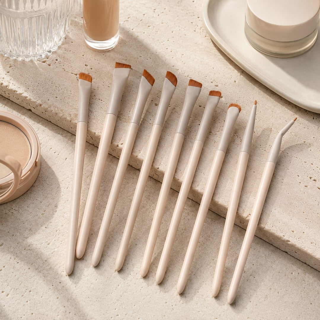 Technique PRO Flick Eyeliner-, Augenbrauen- & Detail-Make-up-Pinsel-Set (9-teilig)