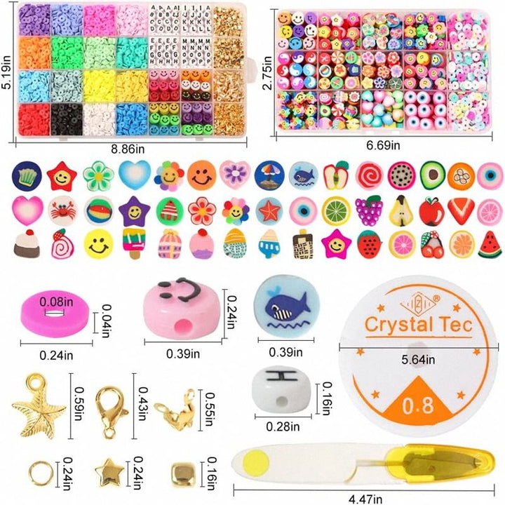 Das Fashiongirl Clay Beads / Heishi Beads Fimo Kit enthält 4500 bunte Perlen, Obst- und Tierformen, Metallverschlüsse, eine Crystal Tec-Gummibandrolle und einen gelben Perlenfädler – ideal für kreative Schmuckprojekte. Maße in Zoll angegeben.