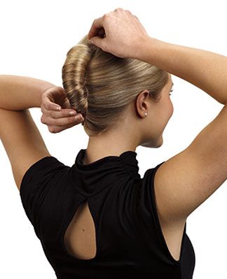 French Twist – perfekte Frisur – | Fashiongirl