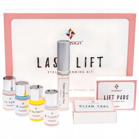 Das Fashiongirl Lash Lift Kit von IconSign enthält Flaschen mit Dauerwellen-, Fixier-, Pflege- und Reinigungsmitteln, Wimpernkleber, Lift-Pads, ein Reinigungswerkzeug und eine rosa-weiße Box – alles für eine Wimpernwelle in Salonqualität zu Hause.