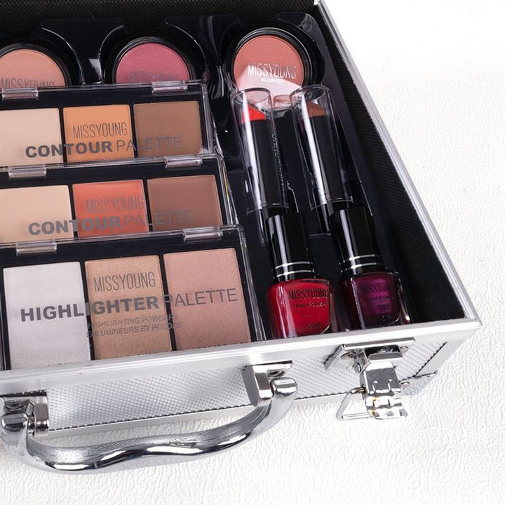 Miss Young Komplettes Make-up-Set in Aluminium – GM14038 – 2 – | Fashiongirl