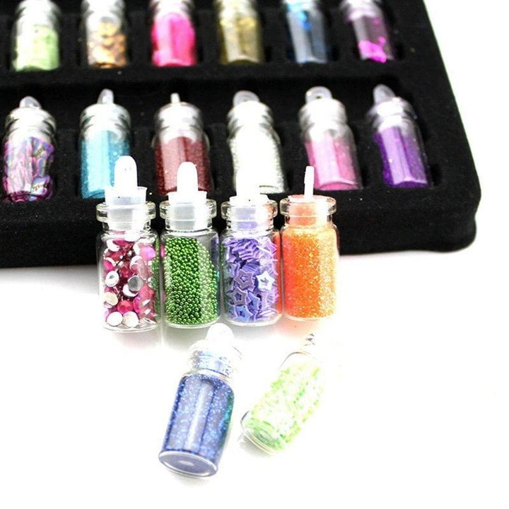 Nageldekoration / Nageldekorationsset für die Maniküre mit Perlen, Pailletten, Glitzer und Diamanten – 48 Flaschen – | Fashiongirl