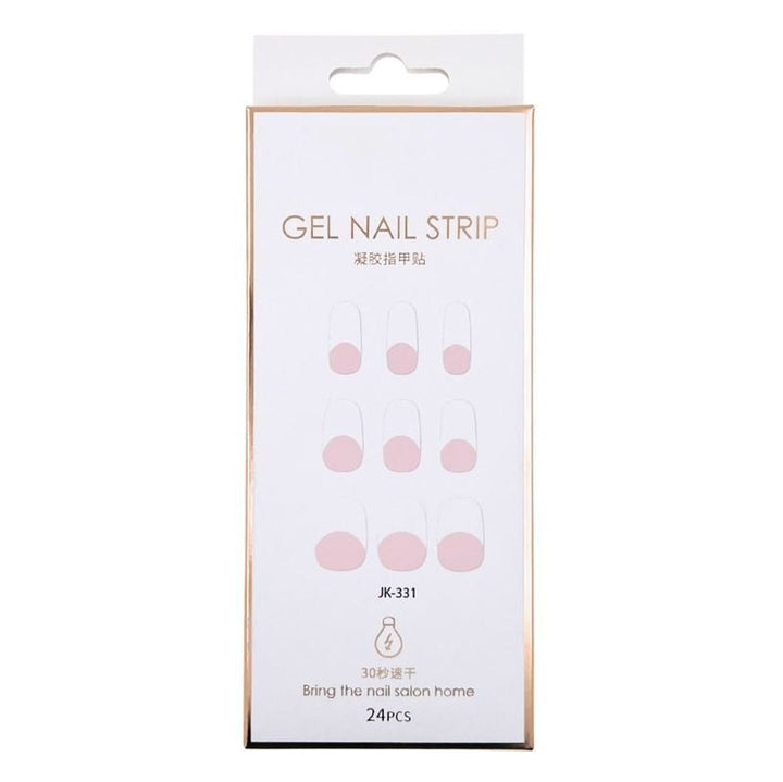 Eine weiß-goldene UNIQ-Box mit der Aufschrift „Semi Cured Gel Nail Stickers / Self-adhesive nail polish – Classic French (JK-331)” enthält 24 Stück mit rosa Designs. Der Text auf der Verpackung ist sowohl auf Englisch als auch auf Chinesisch.