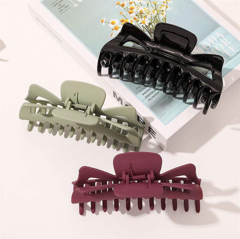 SOHO Astrid Hair Claw – Grün – Haaraccessoires