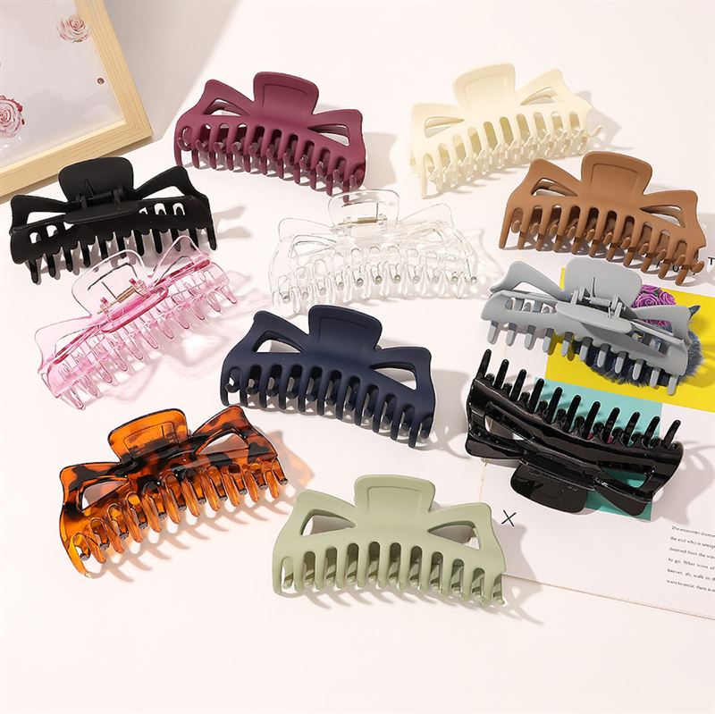 SOHO Astrid Hair Claw – Grau – Haaraccessoires