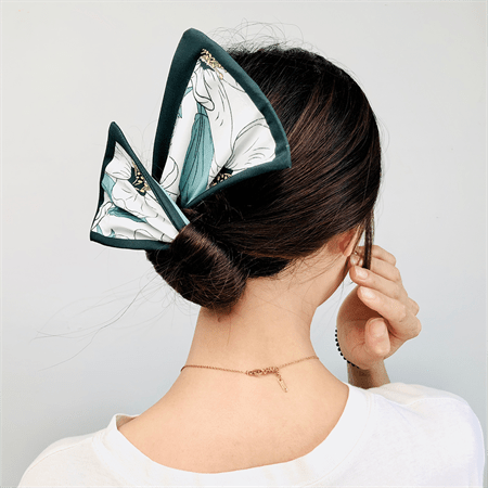 SOHO Lily Hair Twister / Deft Bun Maker - White - | Fashiongirl