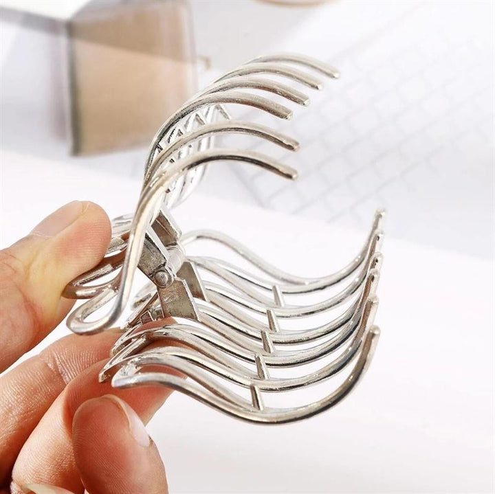 SOHO Olive Metal Hair Claw – Silber – Haaraccessoires