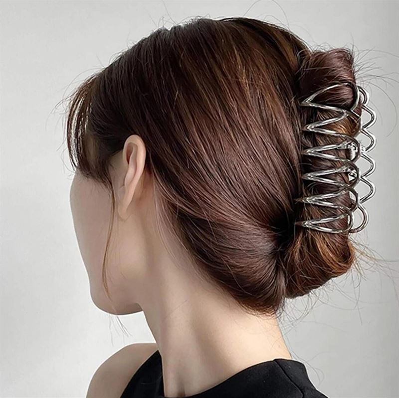 SOHO Olive Metal Hair Claw – Silber – Haaraccessoires