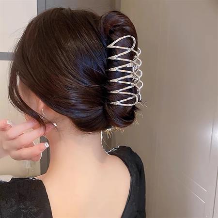 SOHO Olive Metal Hair Claw – Silber – Haaraccessoires