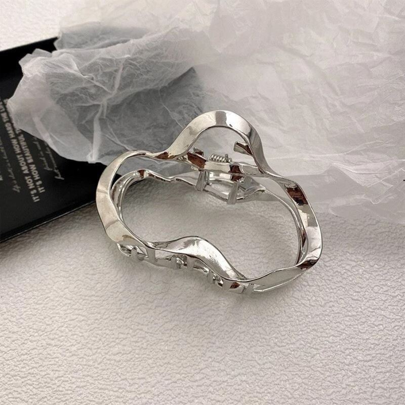 SOHO Tanim Hair Claw – Silber – Haaraccessoires