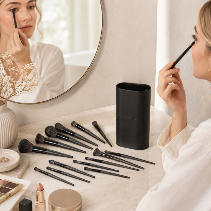 Technique PRO Raven Makeup Brush Set - 18 Professional Brushes - Brush sets - Technique PRO