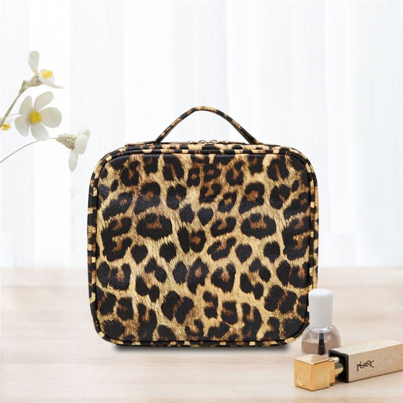 UNIQ Make-up-Reisetasche – Kulturbeutel/Kosmetiktasche für Ihr gesamtes Make-up – Leopard – | Fashiongirl